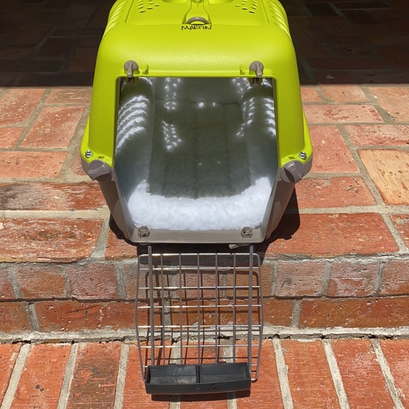 🐾Clean Small Pet Carrier, IATA Approved, Kit Included (Used 1x to transfer pup) - Picture 6 of 13